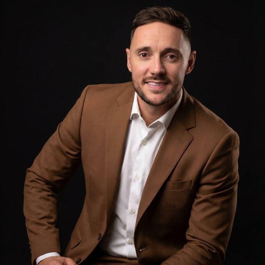 Jordan Meillier, Conseiller immobilier